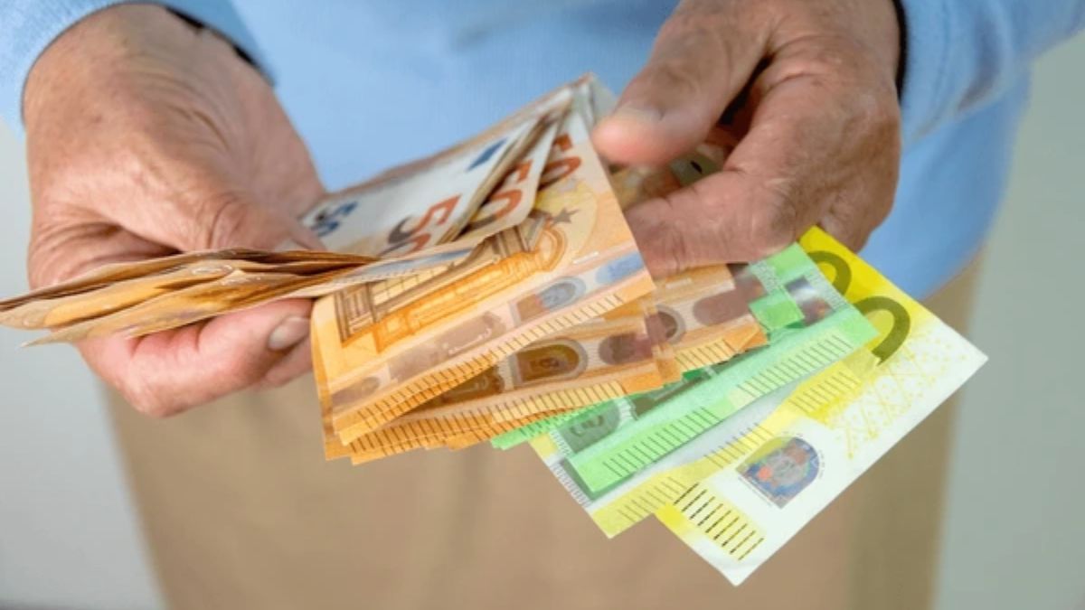 UK Banks New Withdrawal Limits